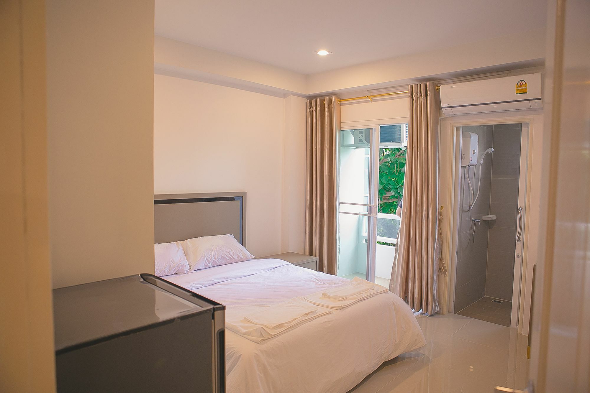בנגקוק S.E.T Thanmongkol Residence מראה חיצוני תמונה